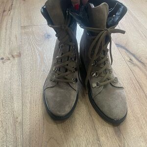 Aquatalia  women’s Taupe Suede Lace-Up Boots